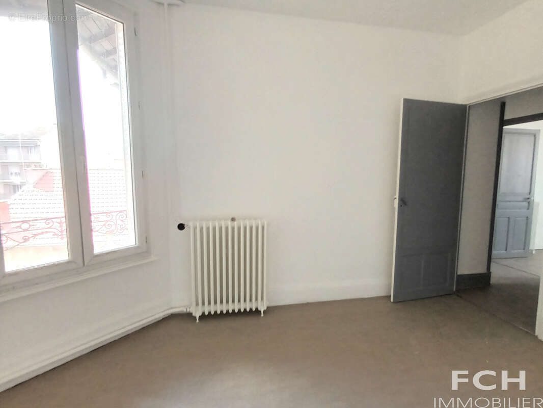 Appartement T2 Bis au 3oétage sans ascenceur - photo 7