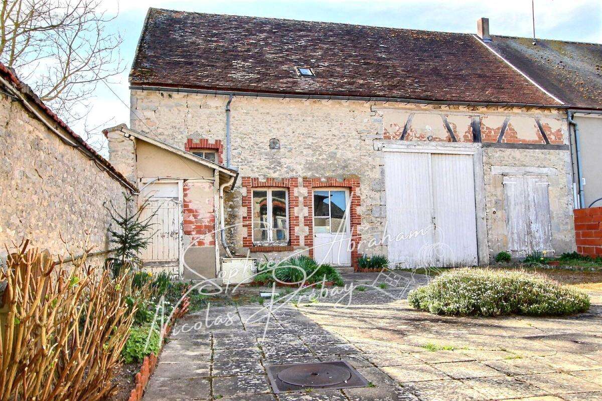 Maison à BAZOCHES-LES-GALLERANDES