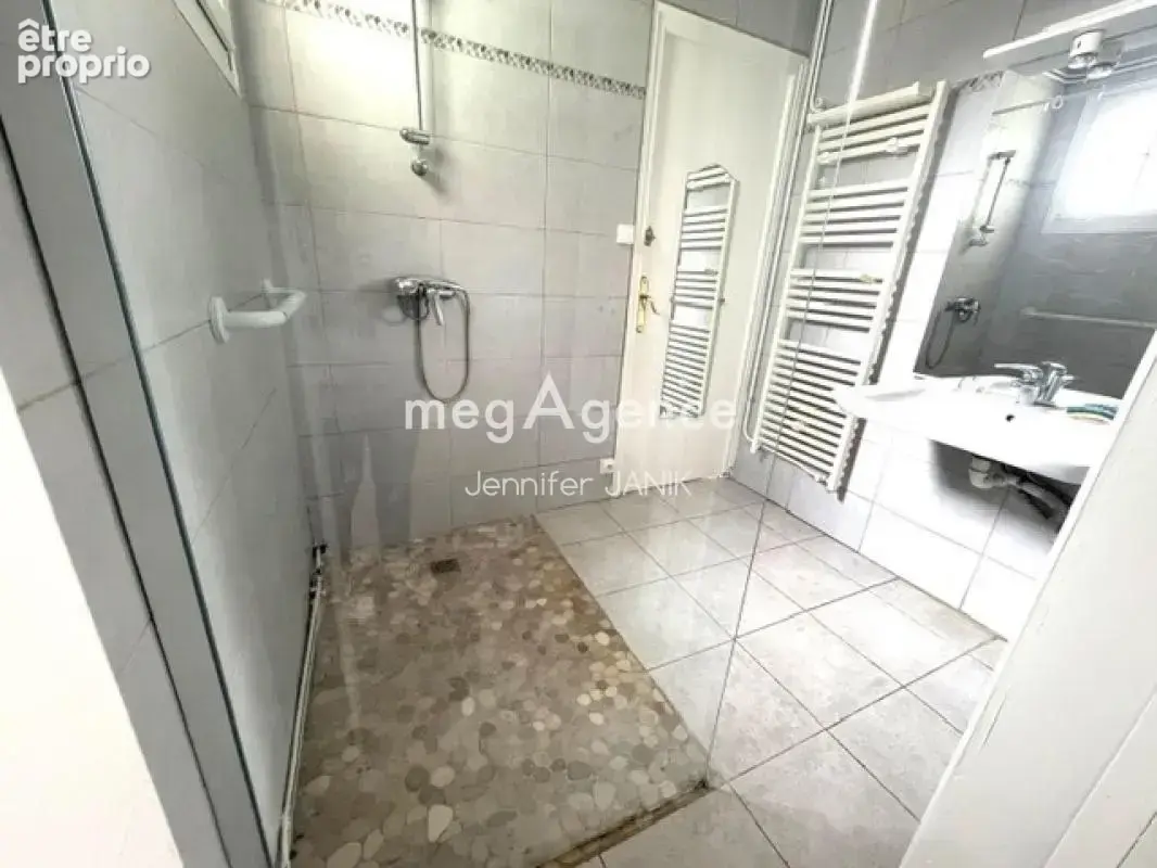 Maison de plain-pied proche de toutes les commodités ! - photo 6