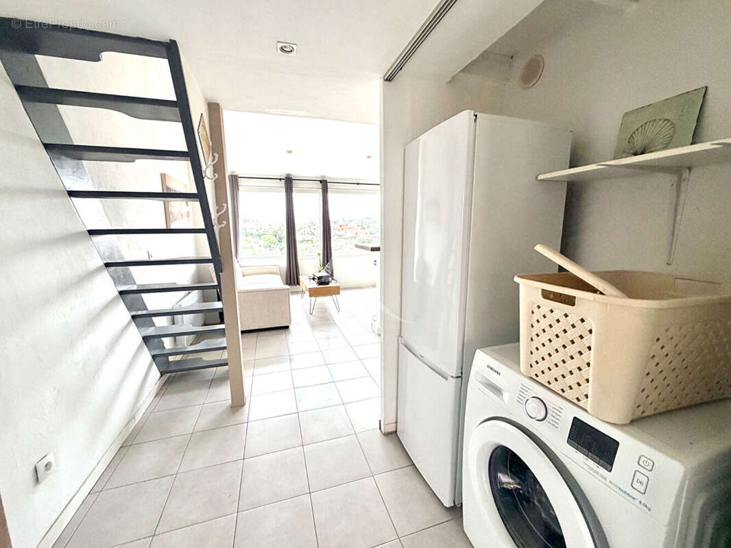 Appartement à VILLENEUVE-LOUBET