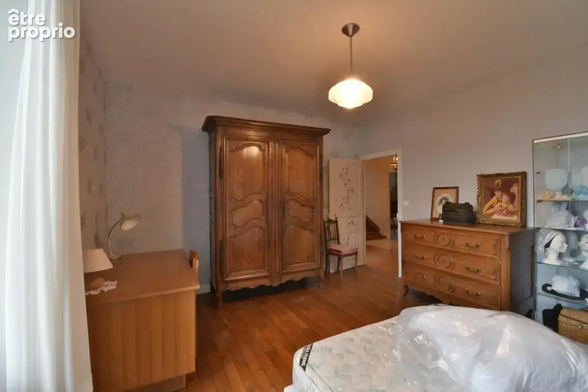 Maison familiale de 9 pièces, 187m² à  MAILLET (36) - photo 17