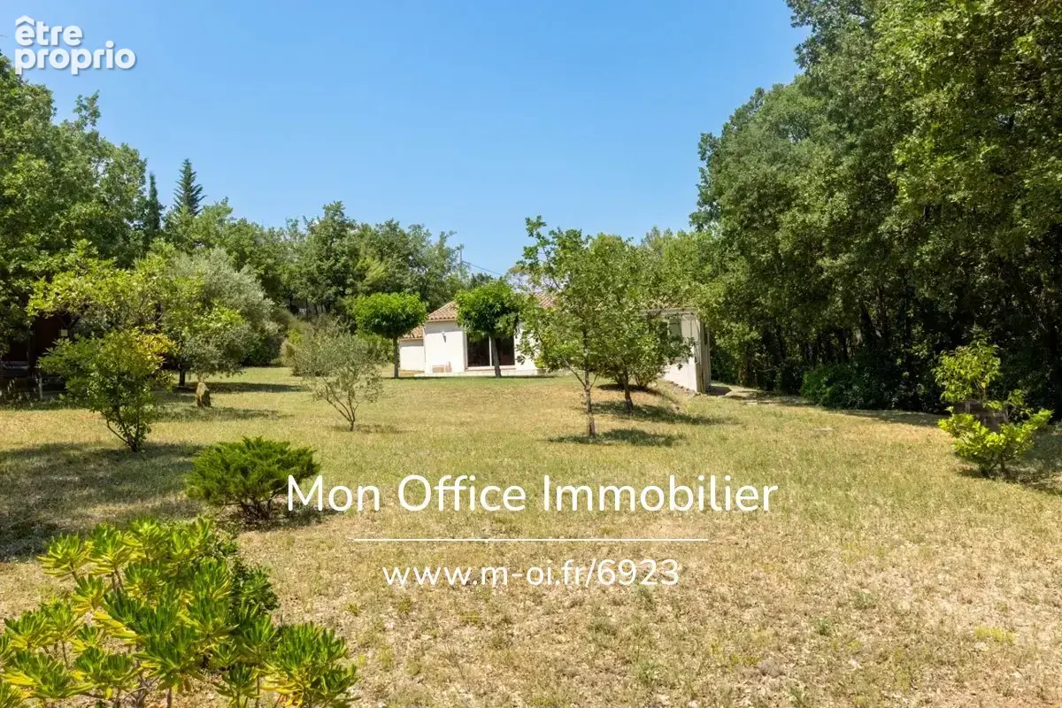 Référence : 6923-EBE. - Maison de plain-pied 120 m² sur 4 000 m² de terrain – Un havre de paix aux portes d’Aix-en-Provence - photo 5