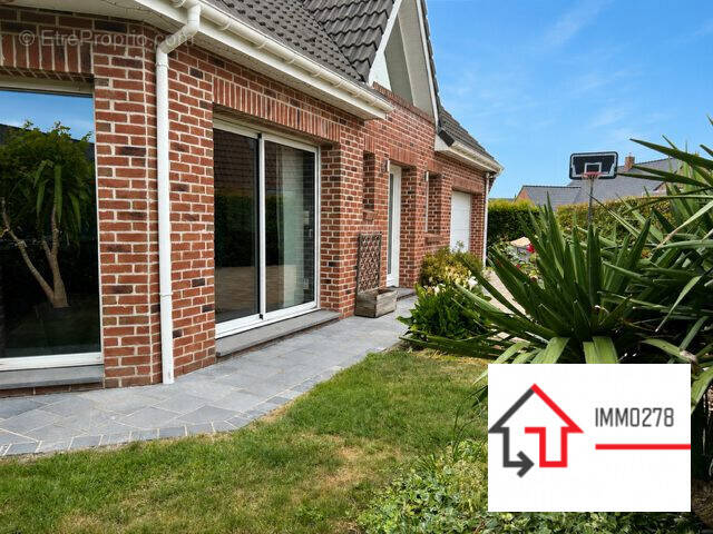 Maison à HAZEBROUCK