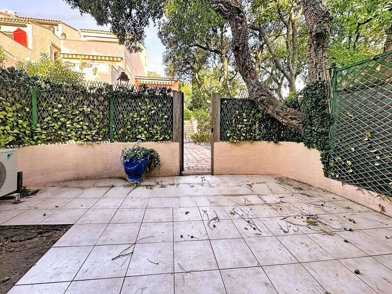 Appartement à GRIMAUD