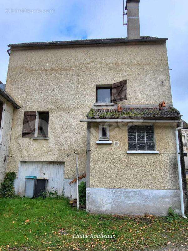Maison à ANGERVILLIERS