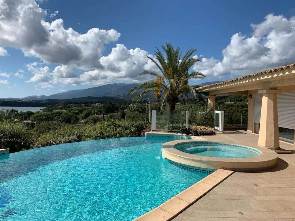 Maison à PORTO-VECCHIO