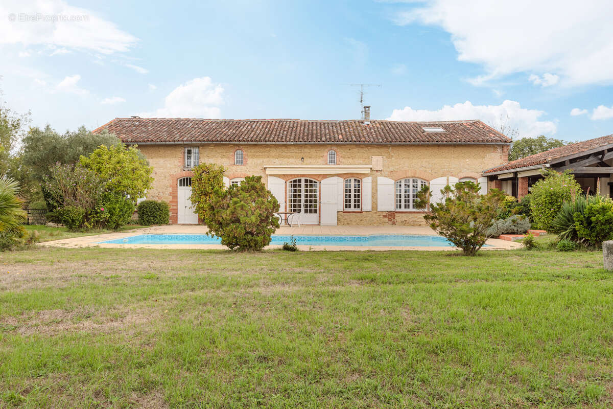 Maison à VIEILLEVIGNE