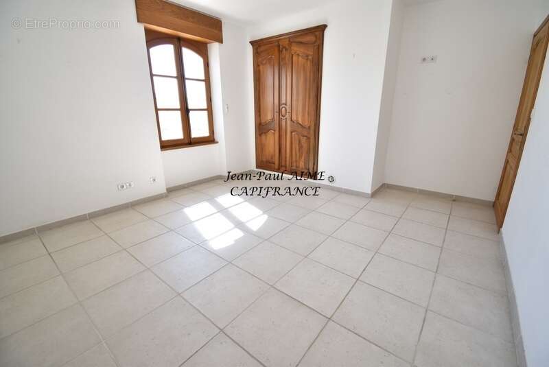 Maison à PONT-SAINT-ESPRIT