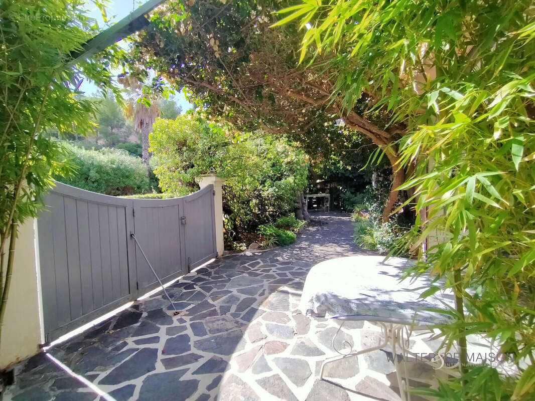 Maison à CAVALAIRE-SUR-MER