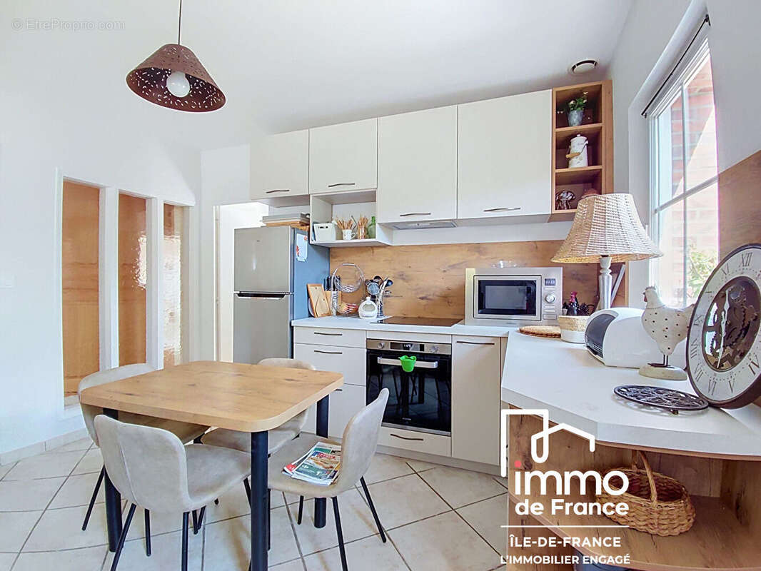Maison d'architecte  8 pièces 200m² - FONTAINE-LA-GUYON - photo 8