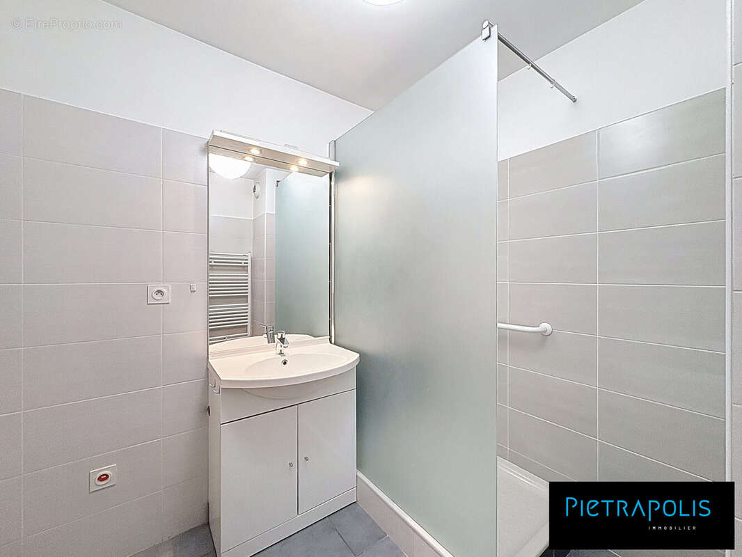 Appartement à NEUVILLE-SUR-SAONE