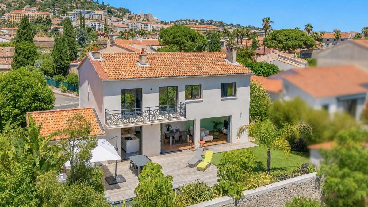 Maison à HYERES