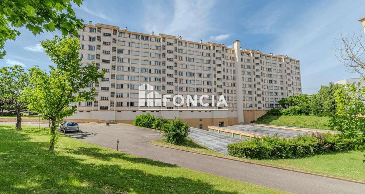 Appartement à VENISSIEUX