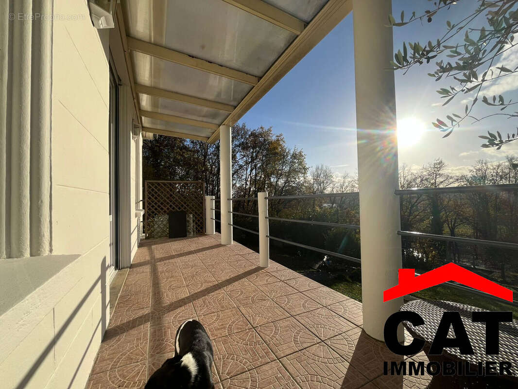 Maison à CHAMPAGNE-SUR-SEINE