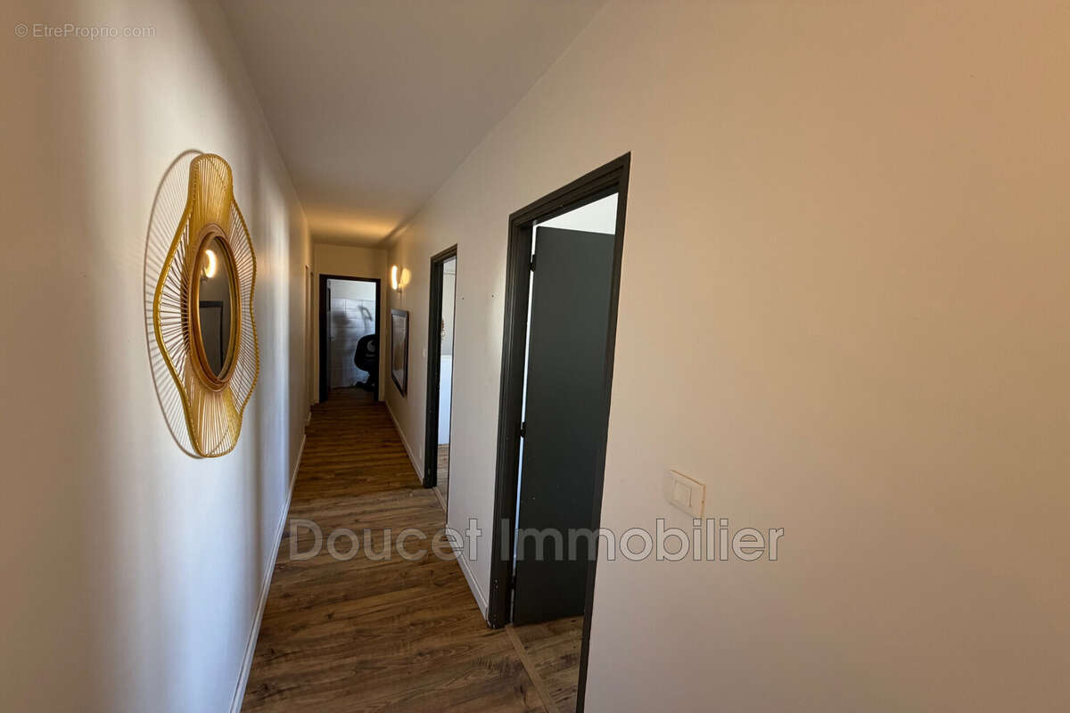Appartement 94 m² à Beziers  - photo 3