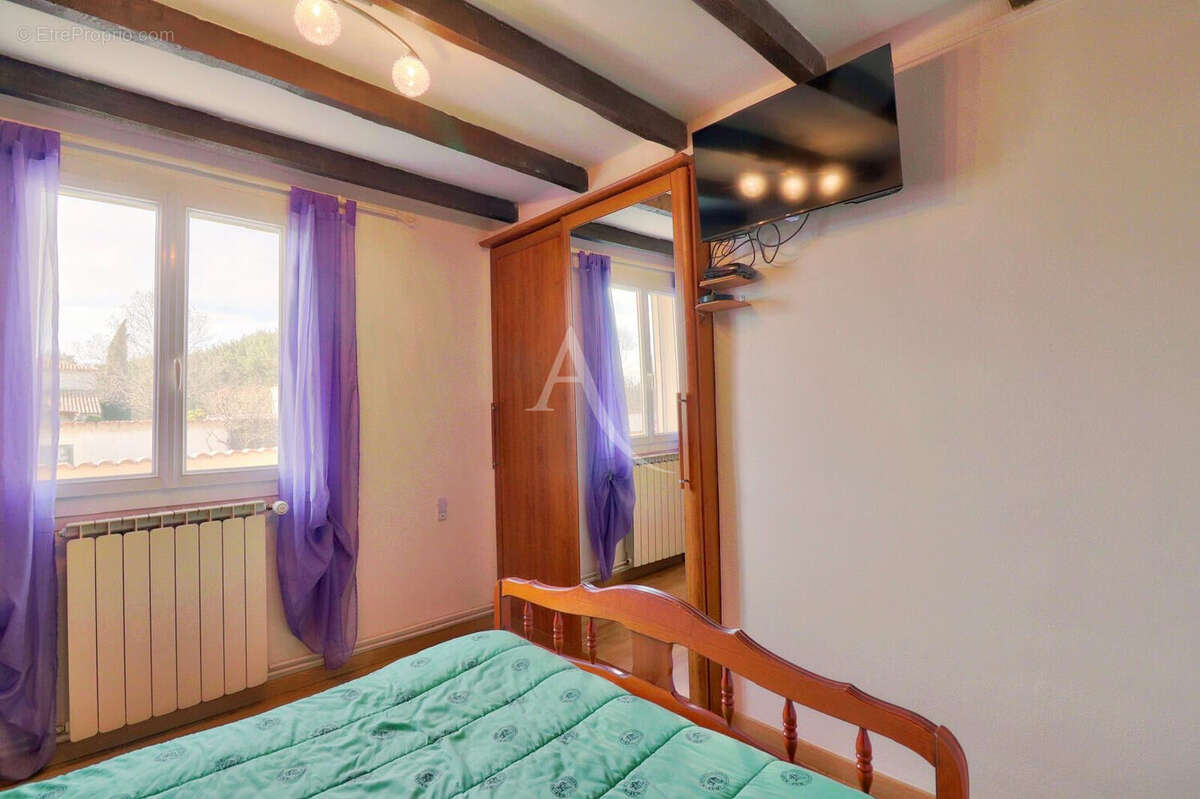 Maison à VINON-SUR-VERDON