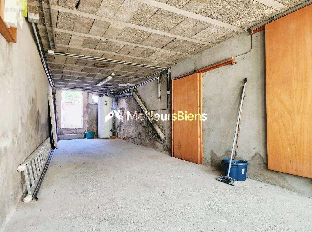 Maison rénovée – 96 m² – 3 chambres - 1 bureau – Garage – Sous-sol complet – Terrasse – À 10 mn  de Toul - photo 17