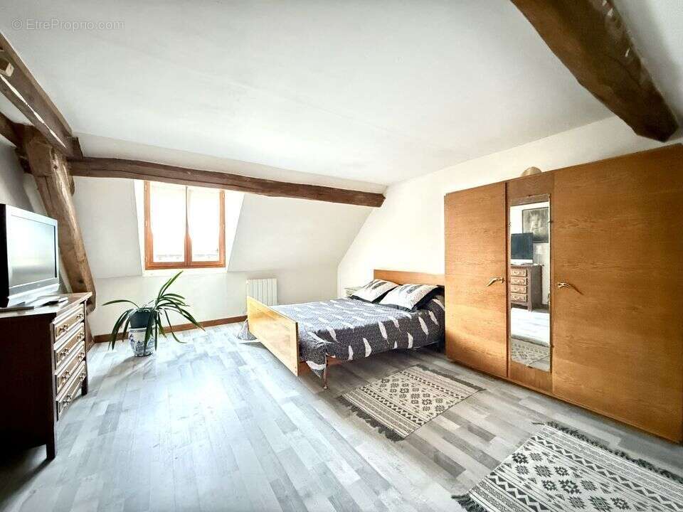 Maison à LONGUEVILLE