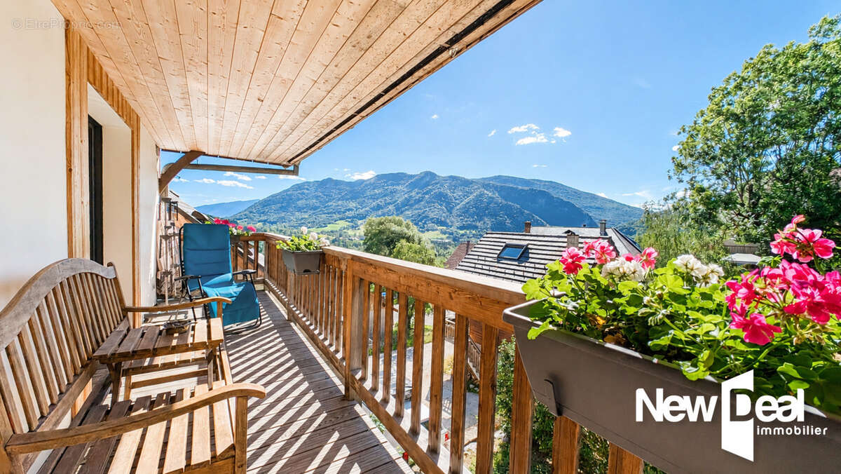 Appartement à DINGY-SAINT-CLAIR