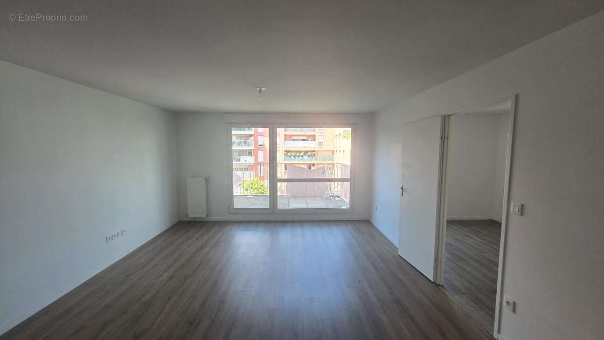 Appartement à COLOMBES