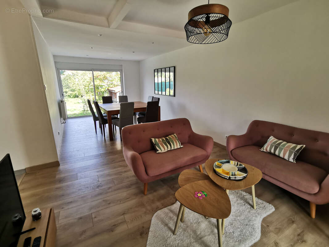 Maison à VIGNEUX-SUR-SEINE