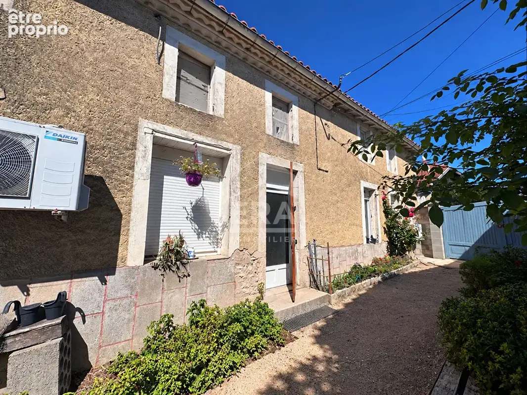 Maison à vendre à Anglade - 4 pièces, 128m² - photo 1