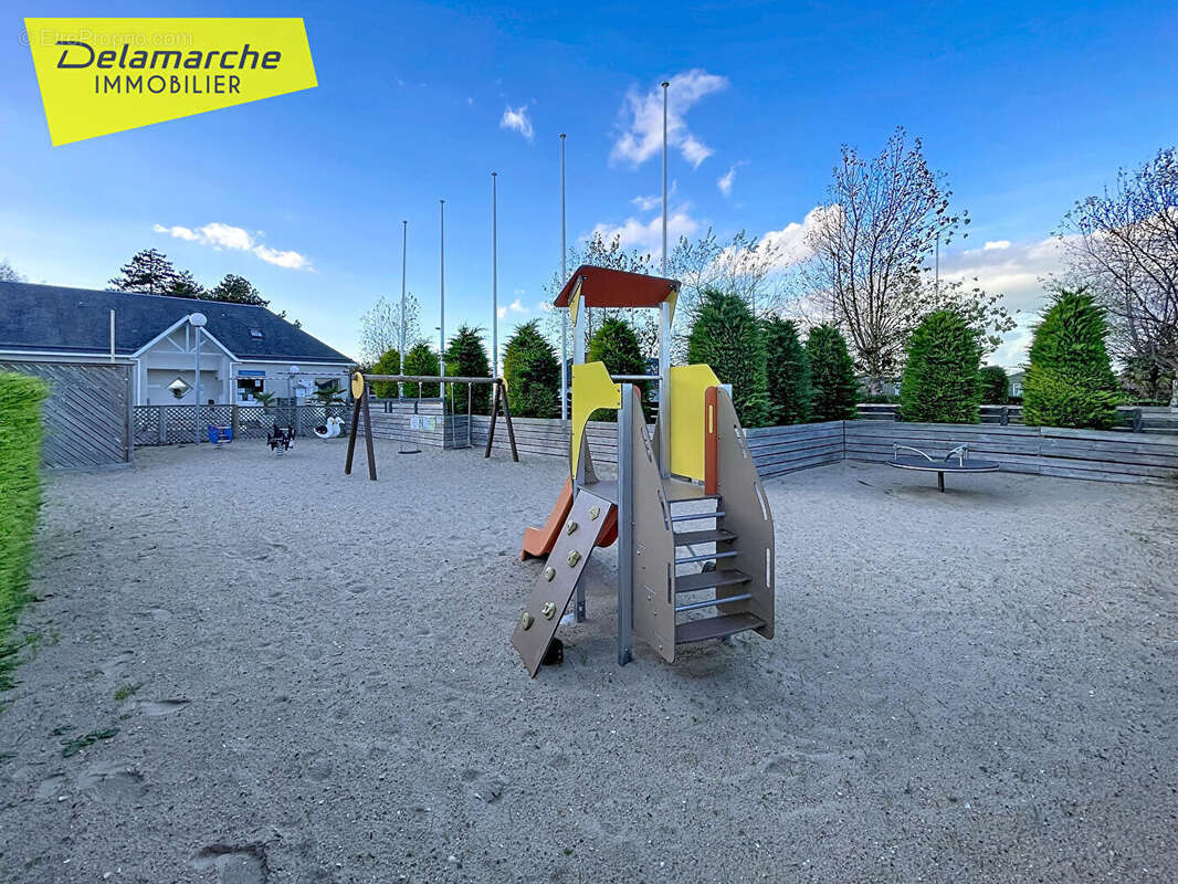 Maison à MONTMARTIN-SUR-MER