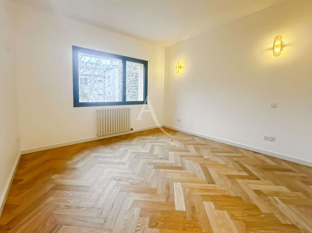 Maison à IVRY-SUR-SEINE