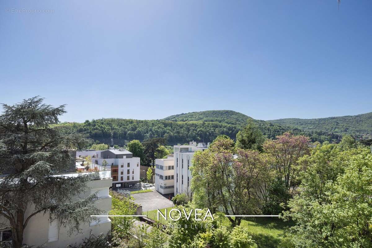 Appartement à FONTAINES-SUR-SAONE