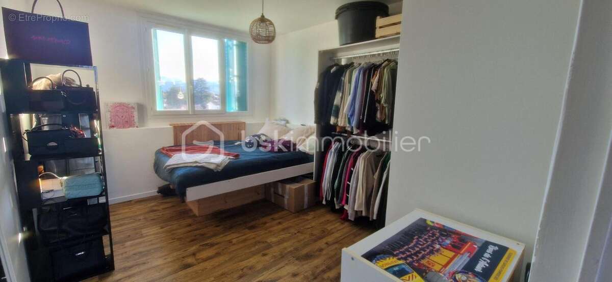 Appartement à AUREILHAN