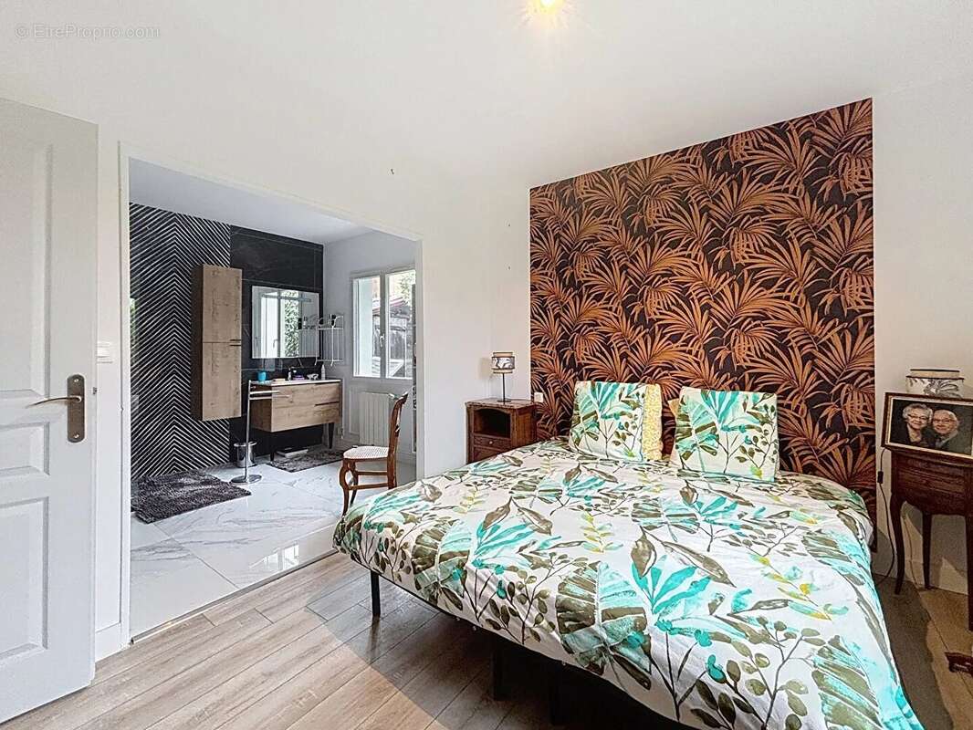 Maison à PARENTIS-EN-BORN