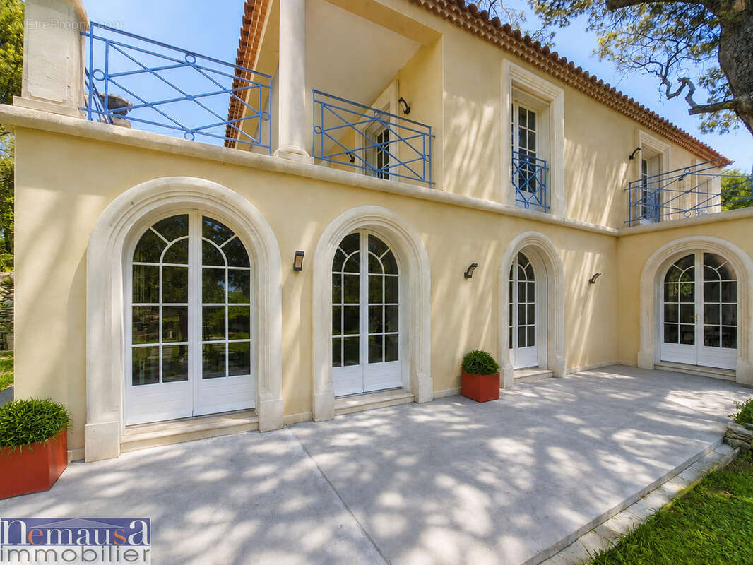 Propriété 200m2 avec Matériaux Nobles secteur bas Planette - photo 5
