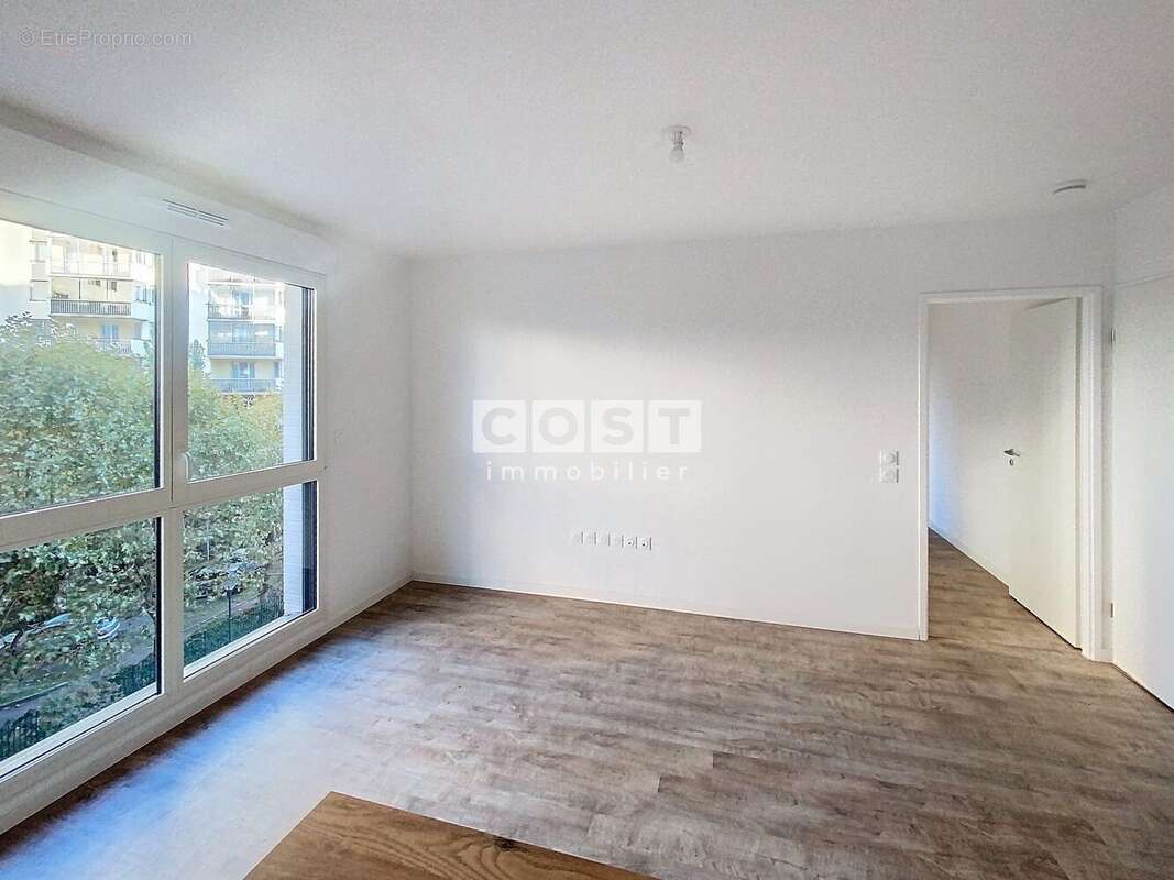 Appartement à BOIS-COLOMBES