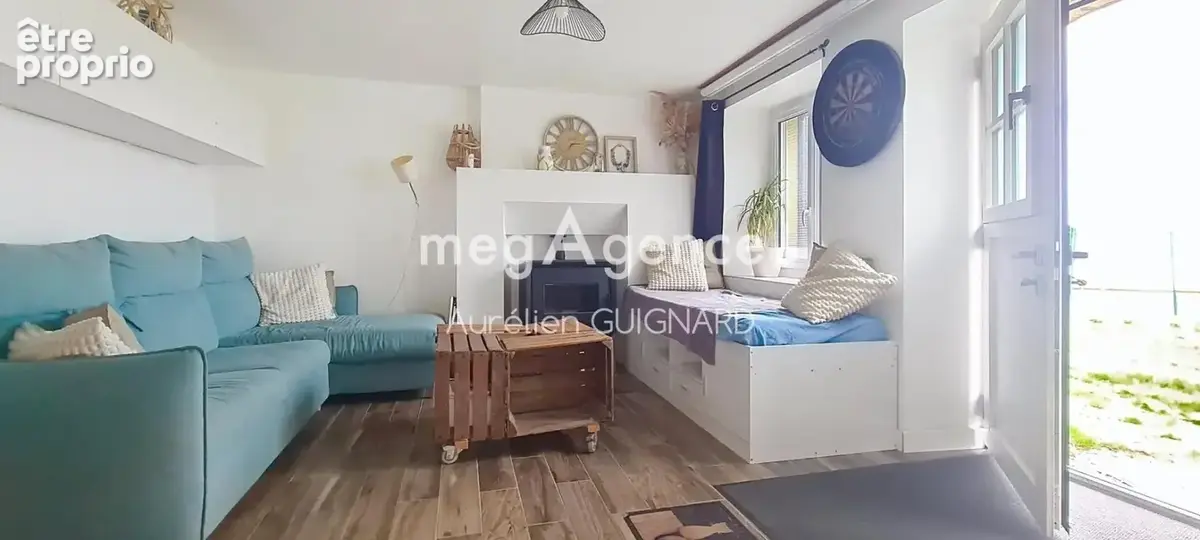 Chaleureuse, 2 Chambres. Bel espace en pelouse avec jardin. Garage / Dépendance - photo 2