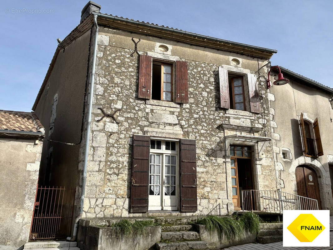 Maison à HAUTEFAGE-LA-TOUR