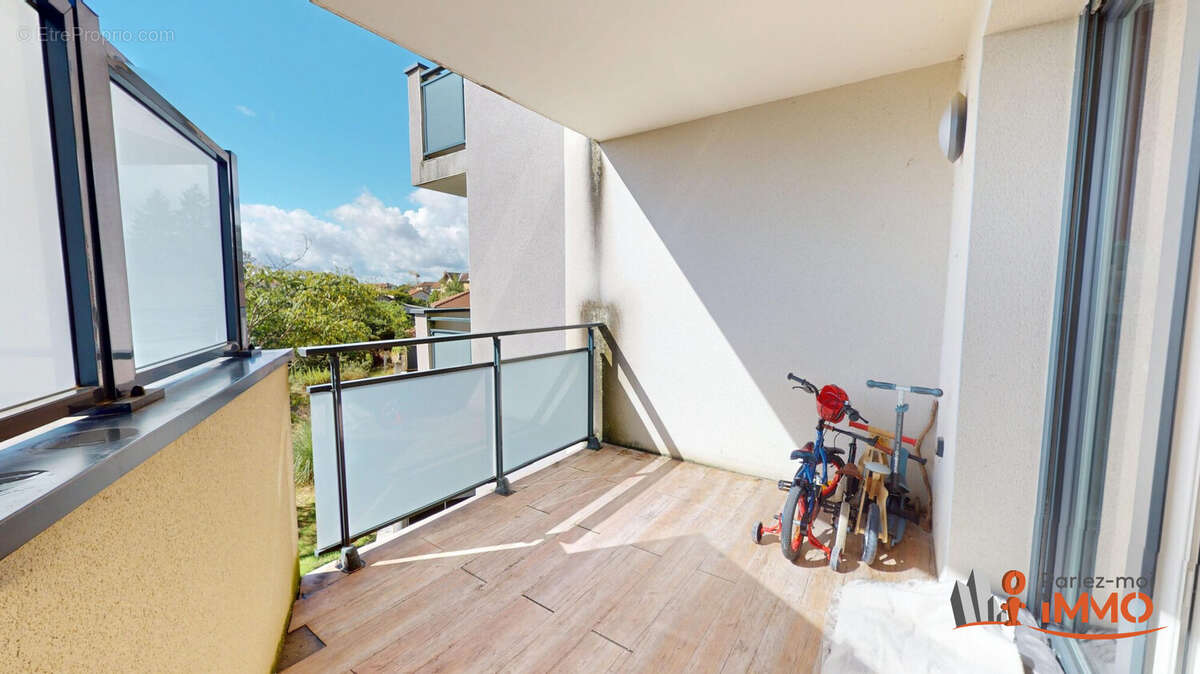 Appartement à PONT-DE-CHERUY