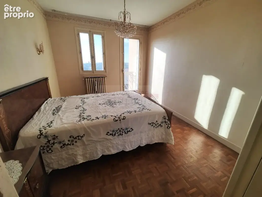 Toulouse  t4 au 9? étage : une vue panoramique sur la ville rose ! - photo 5