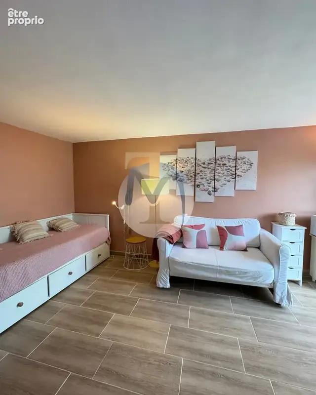 Canetoise 6 pieces avec piscine + dependances - photo 14
