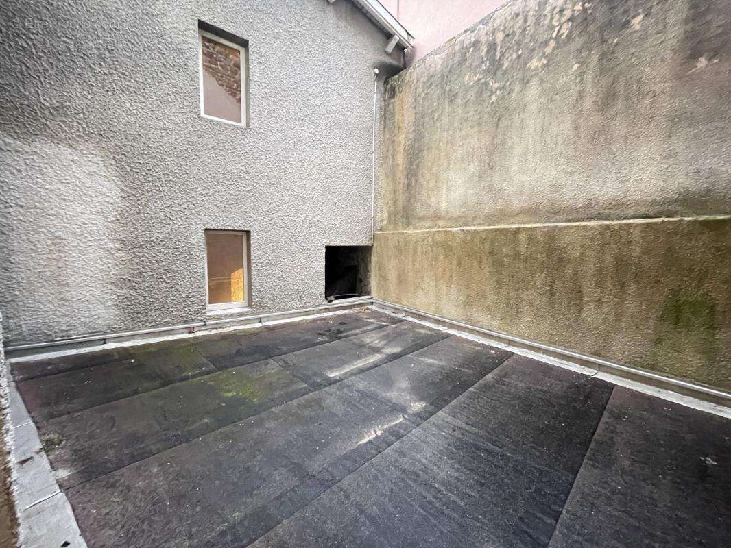 Appartement à COUBON