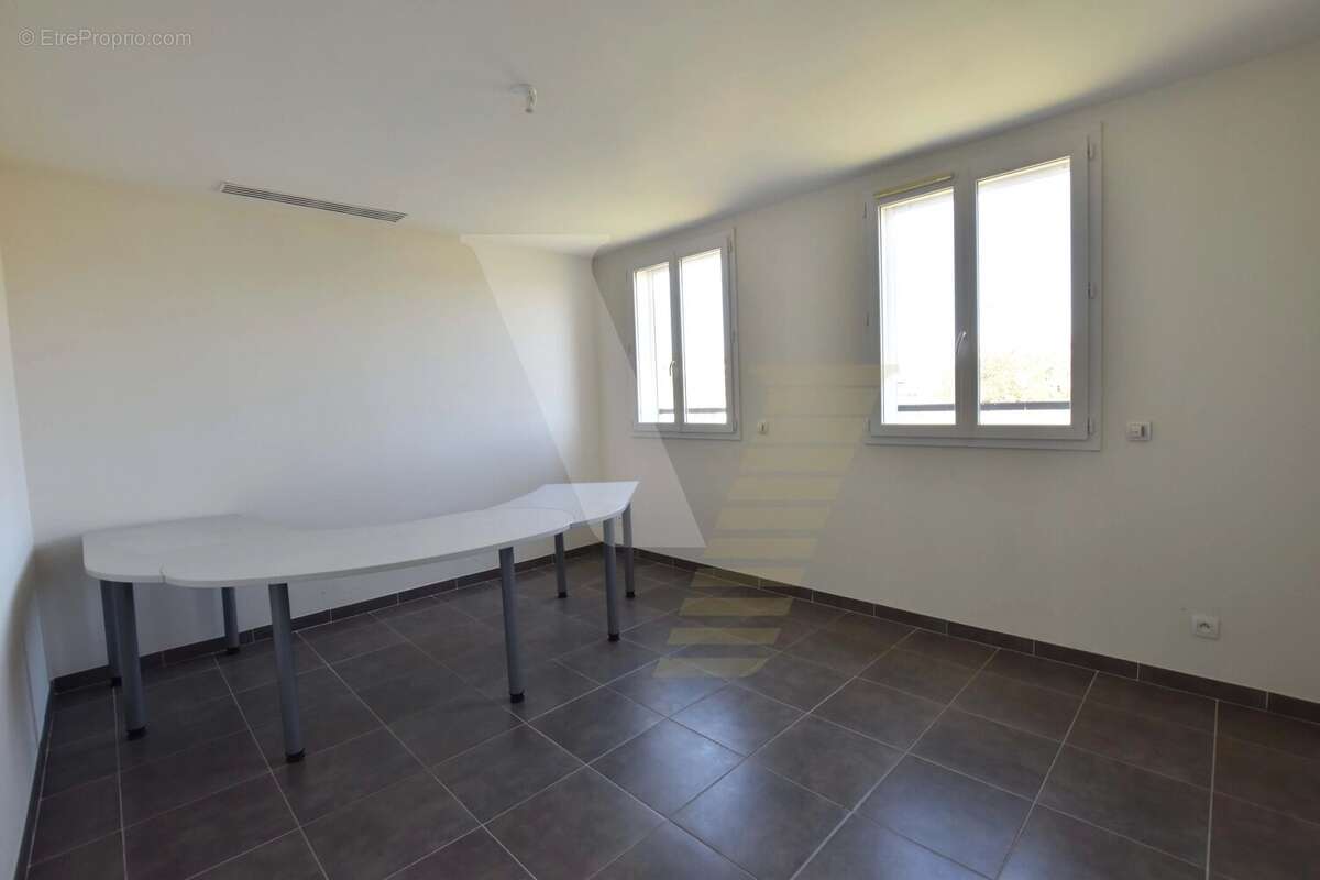 Appartement à VILLENEUVE-LES-BEZIERS