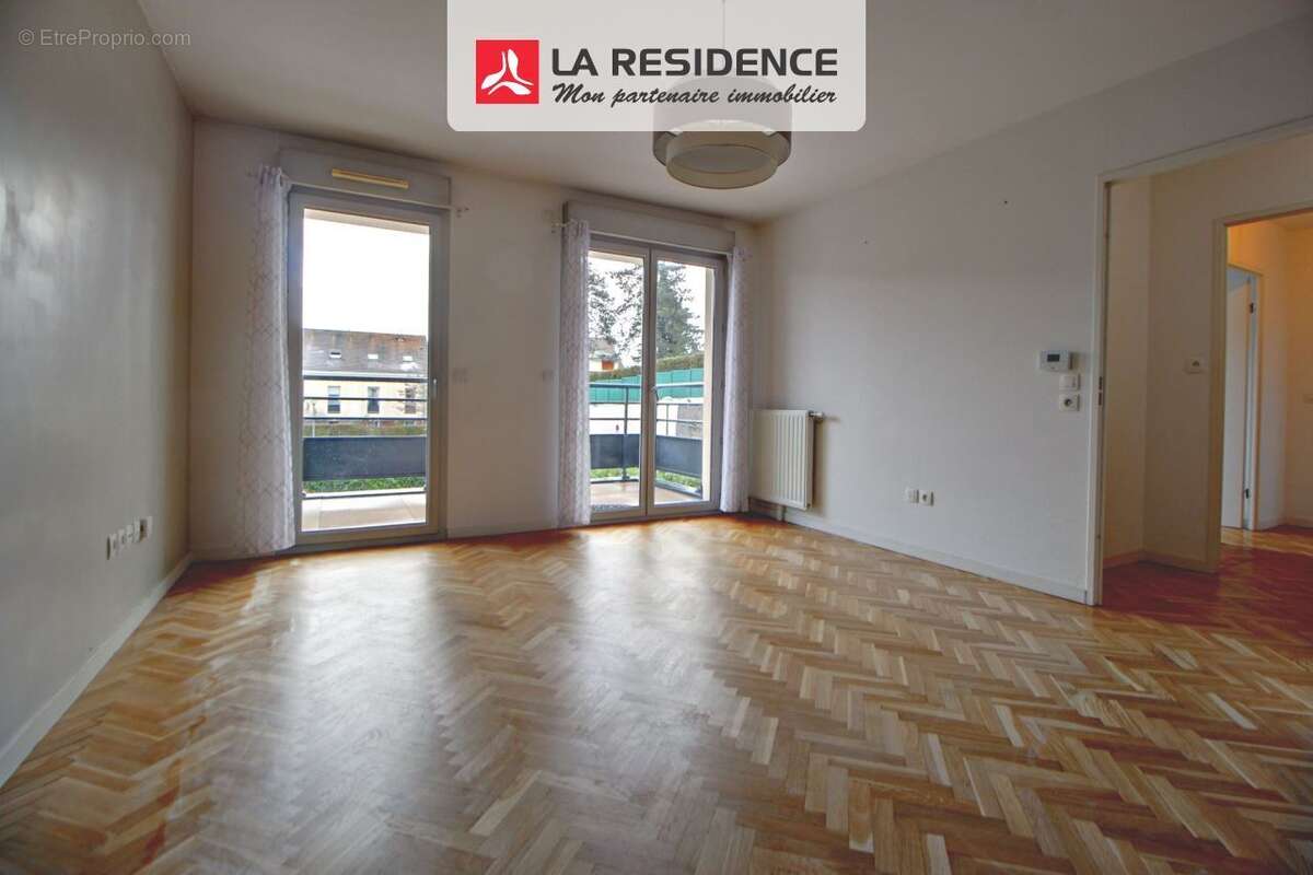 Appartement à VERNEUIL-SUR-SEINE