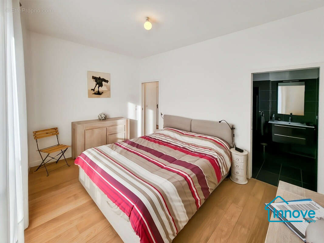 Appartement à PARIS-14E