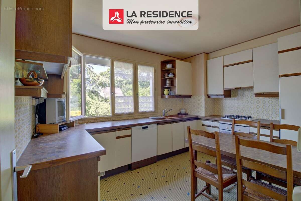 Maison à LES MUREAUX