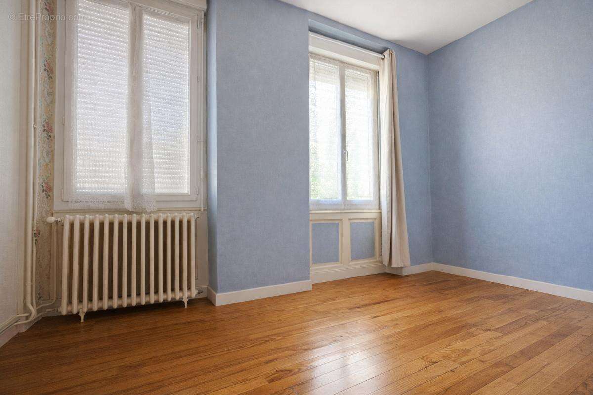 Maison à VERDELAIS