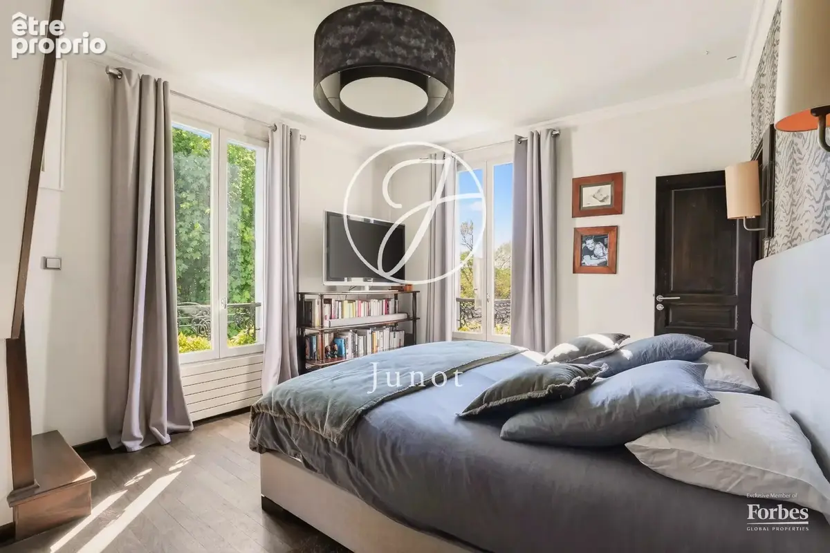 Croissy-sur-Seine - CENTRE - Maison - 5 chambres - 372 m² au sol - Terrain 1000 m². - photo 14