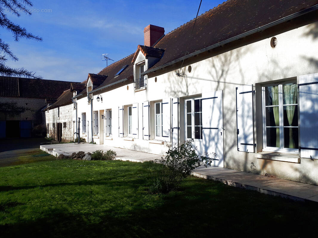 Maison à DANGE-SAINT-ROMAIN