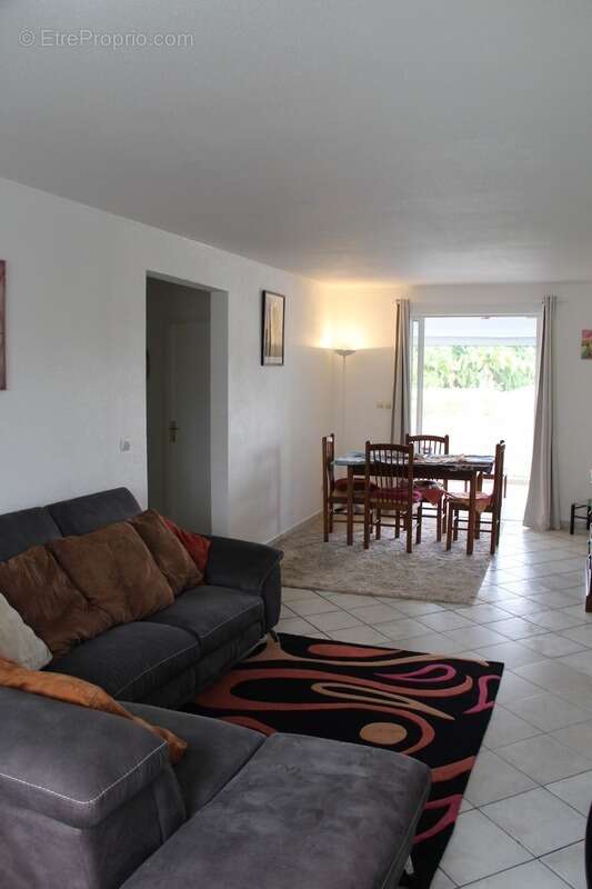 Superbe Duplex T4 de 105 m² – Vues Mer, Forêt et Parc – Baie-Mahault - photo 3
