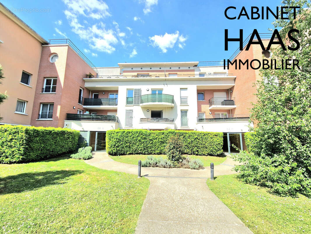 Immeuble - Appartement à CRETEIL