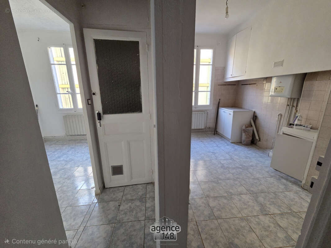 Appartement à MARSEILLE-3E