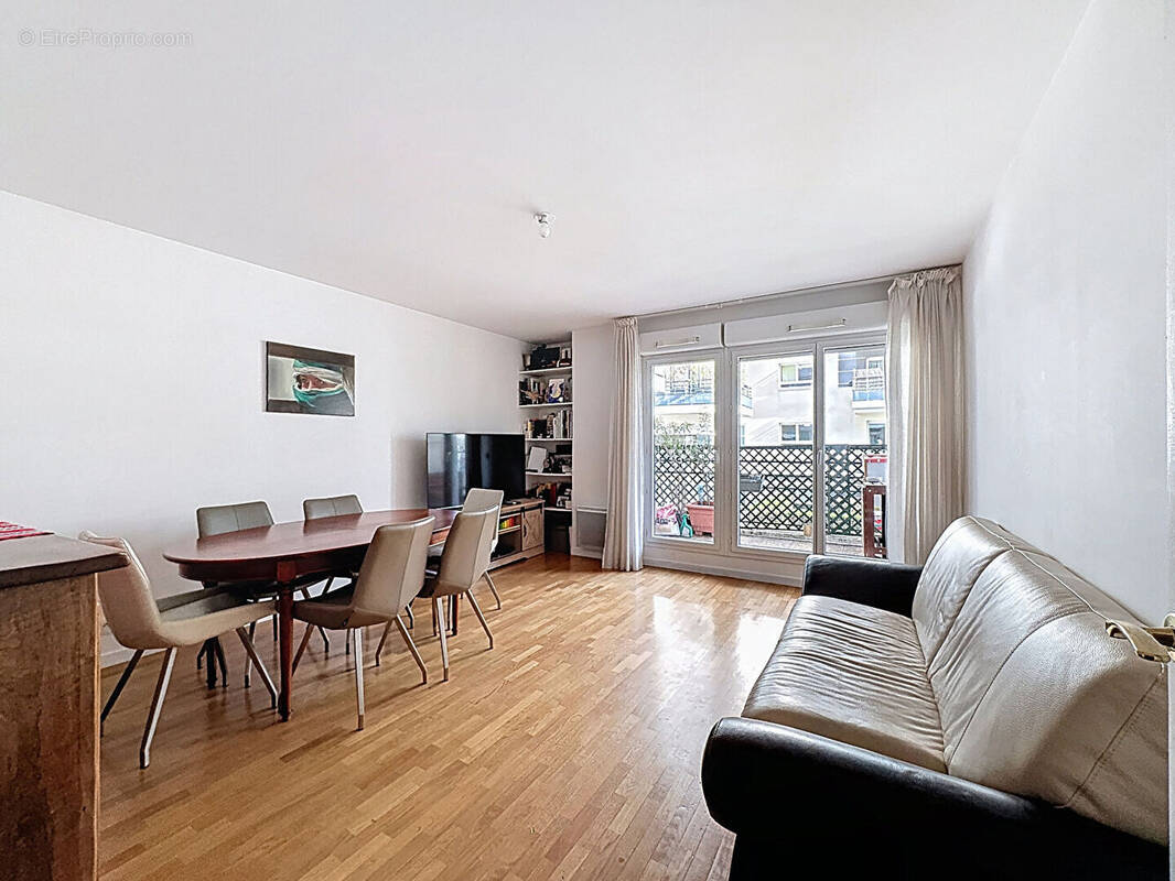 Appartement à SURESNES